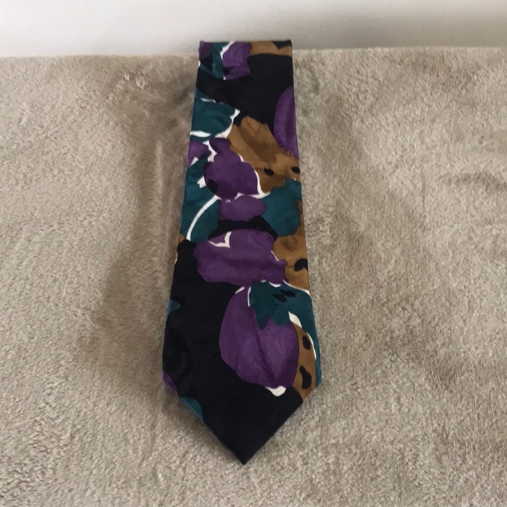 Azia Black & Purple Floral Tie